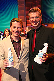 Die Autoren Falko Korth und Thomas Riedel  erhielten ihren Blauen Panther für Buch und die Regie der Dokumentation „Freiheit! Das Ende der DDR“